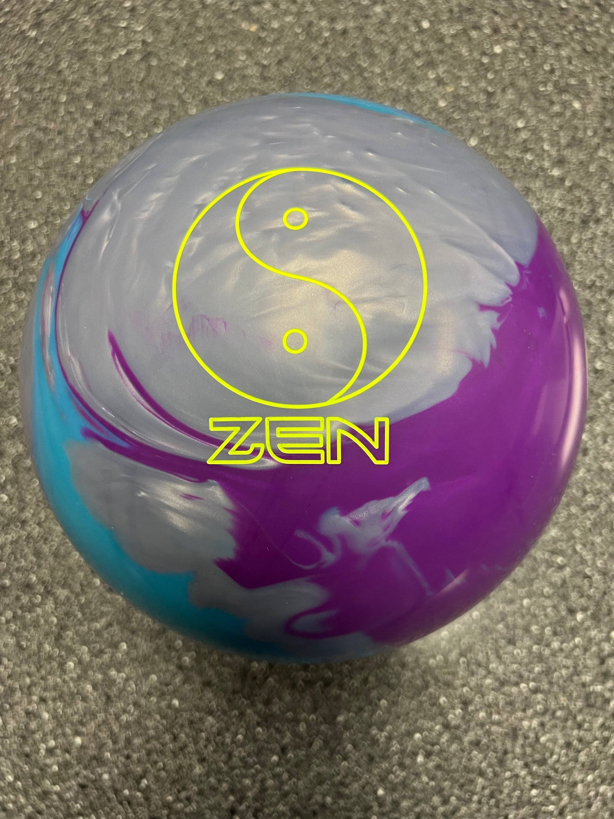 900 Global Zen 15 lbs NIB – BowlingGems.com